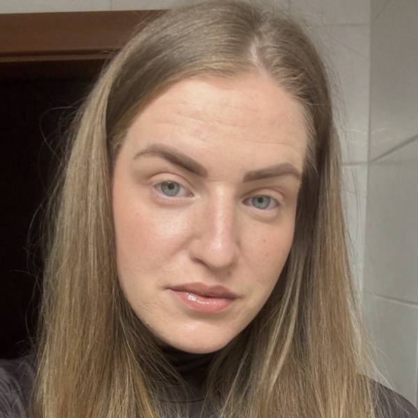 modelka s ID 0102EVFJ23 p031