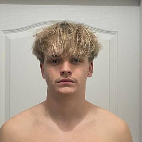 fotografia p015 profilu 0102EX7AKB