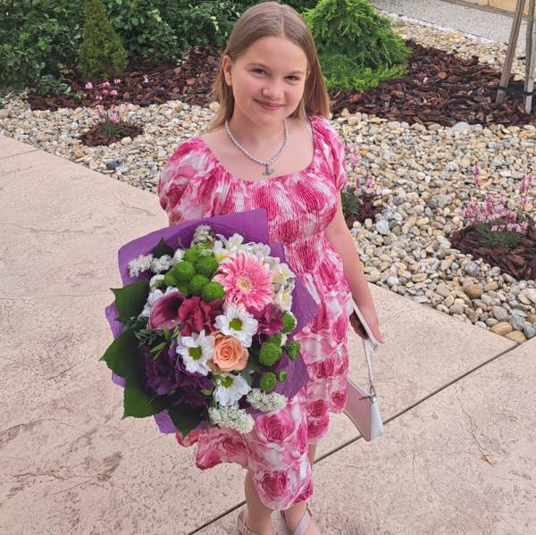 modelka s ID 0102EXYQYN p031