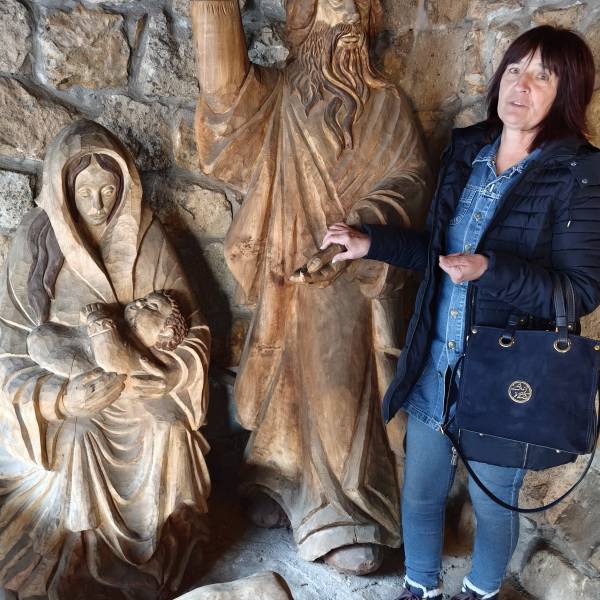 modelka s ID 0102FICMUB p031