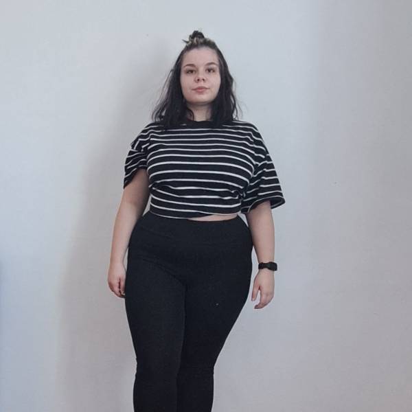 modelka s ID 0102FUPV2N p031