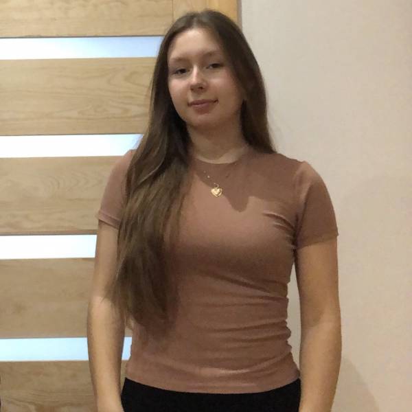 modelka s ID 0102FYGKIP p031