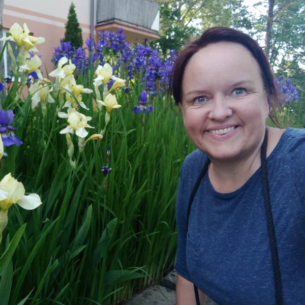 modelka s ID 0102G2Y7RE p021