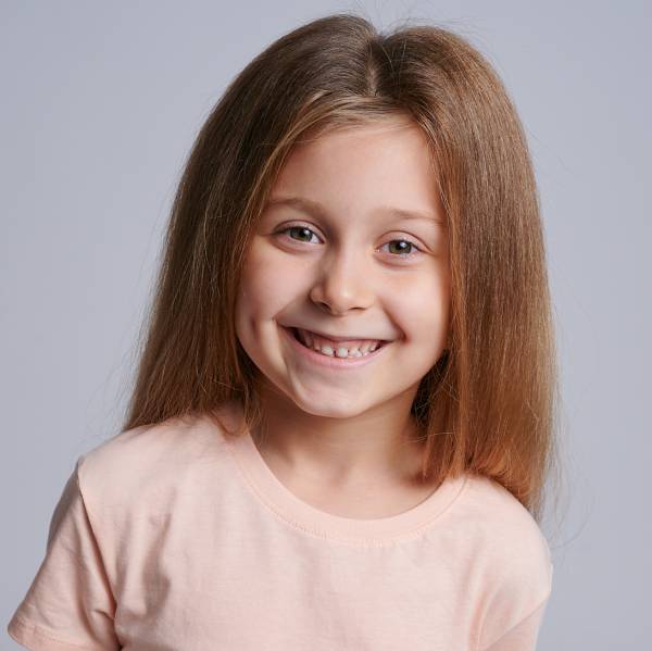 modelka s ID 0102G4IE01 p021