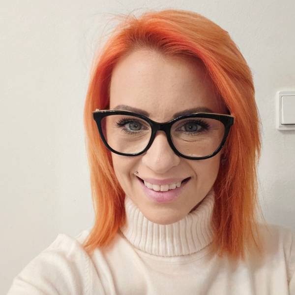 modelka s ID 0102G4P3VA p021