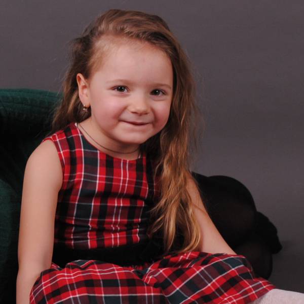 modelka s ID 0102G6JDZR p021