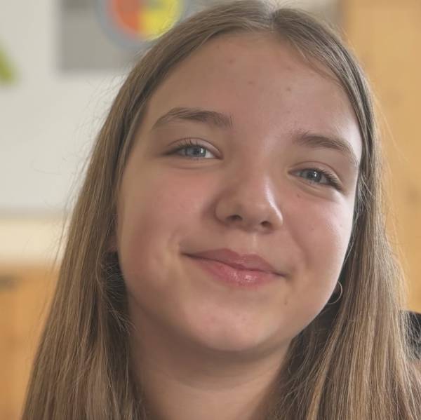 modelka s ID 0102G874M0 p021