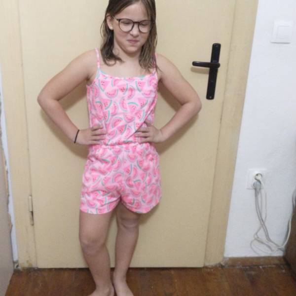 modelka s ID 0102GD4URW p031