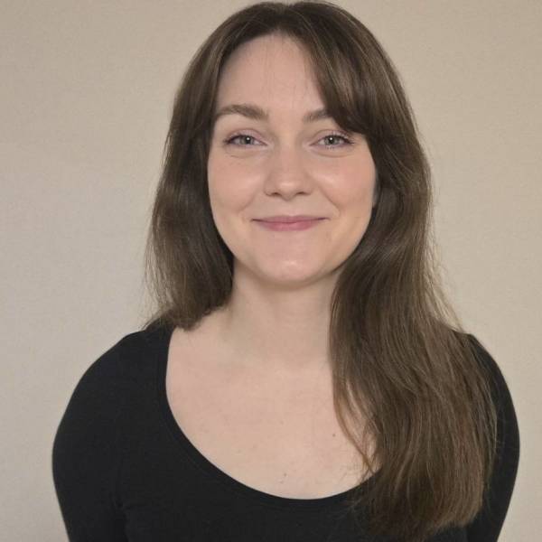 modelka s ID 0102GDV5JH p031