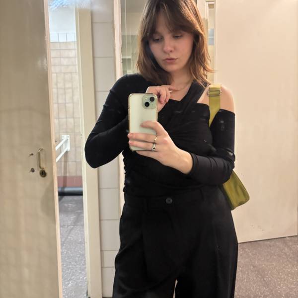 modelka s ID 0102GRZL9Z p031