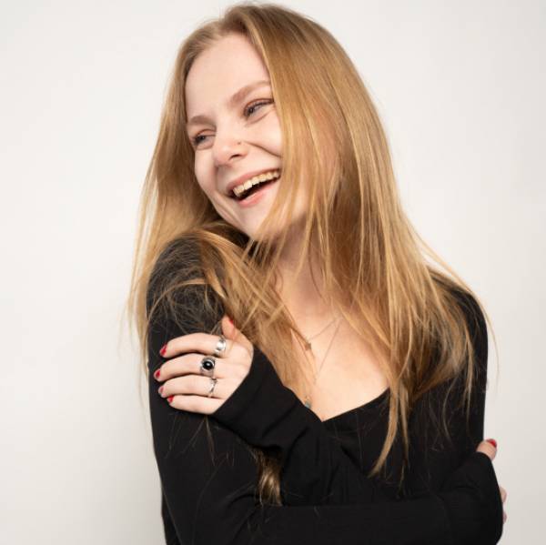 modelka s ID 0102GW5SHP p031