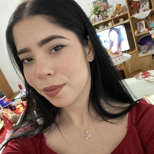 modelka s ID 0102H5VAY9 p021