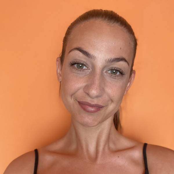 modelka s ID 0102HAXK23 p021