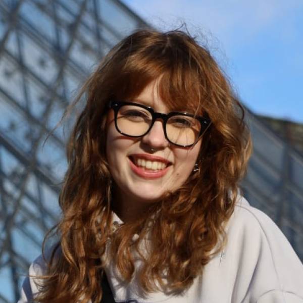 modelka s ID 0102HGU19J p021