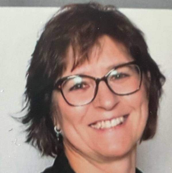 modelka s ID 0102HHE755 p021