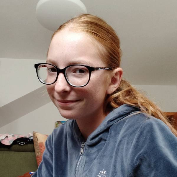 modelka s ID 0102HHWGTB p021