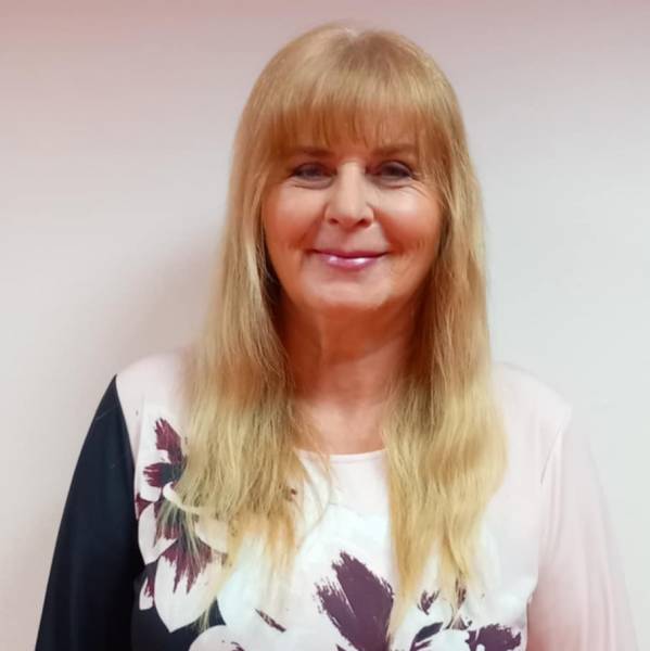 modelka s ID 0102HVPNVV p021