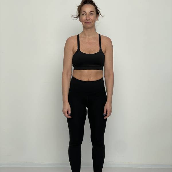 modelka s ID 0102HWXB9C p031