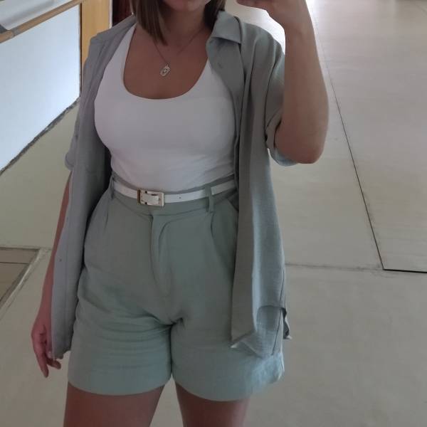 modelka s ID 0102HZMZJX p031