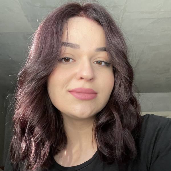 modelka s ID 0102IAFQ7F p021