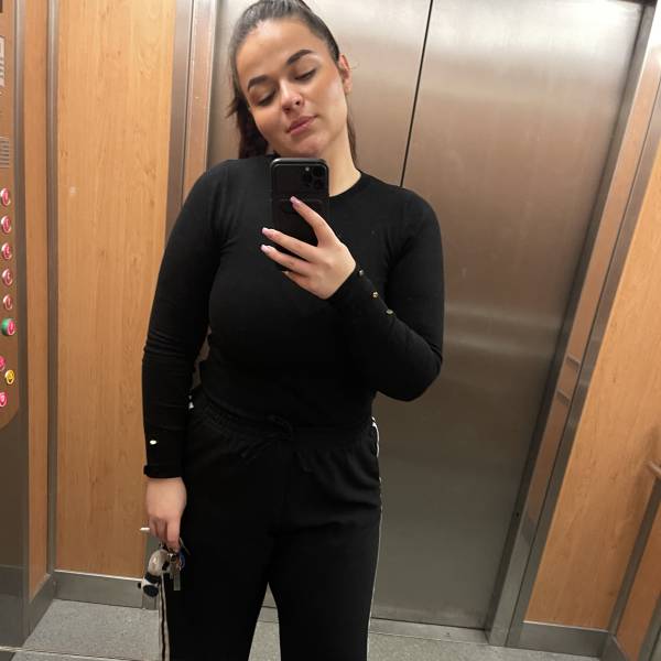 modelka s ID 0102IAFQ7F p031