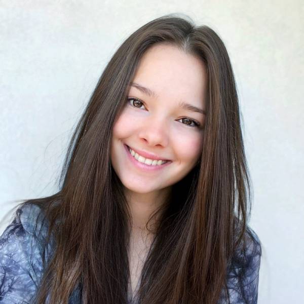 modelka s ID 0102IFEMWK p021