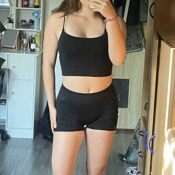 modelka s ID 0102IFW7GC p031