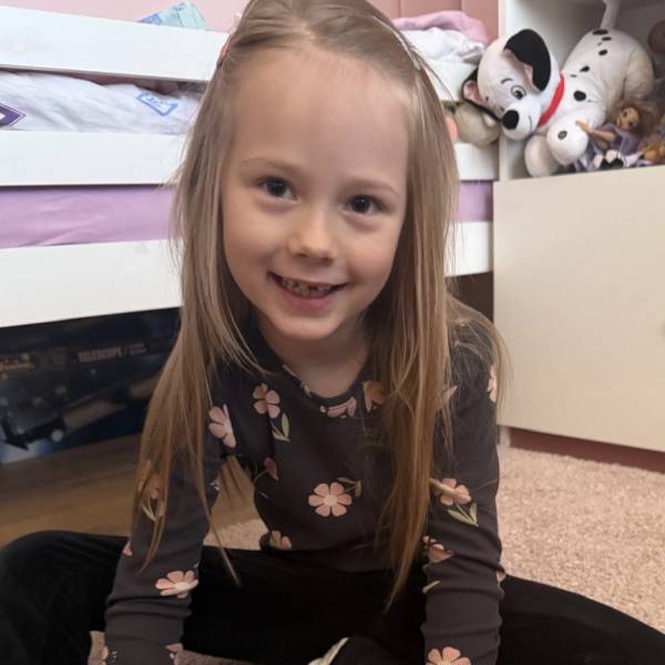 modelka s ID 0102IIHR05 p021