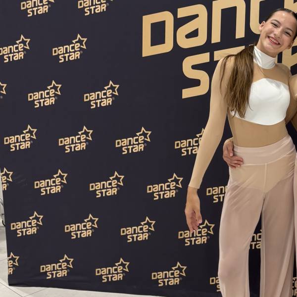 modelka s ID 0102IIXG4I p031