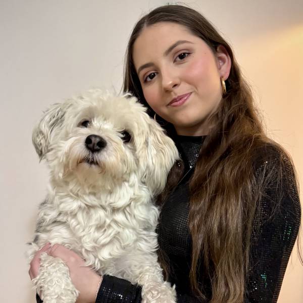 modelka s ID 0102IL6XF1 p021