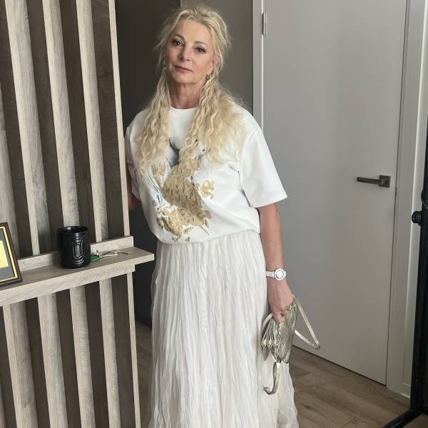 modelka s ID 0102IQHIGY p031