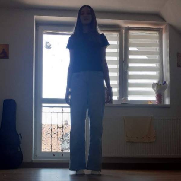 modelka s ID 0102ISE2NA p031