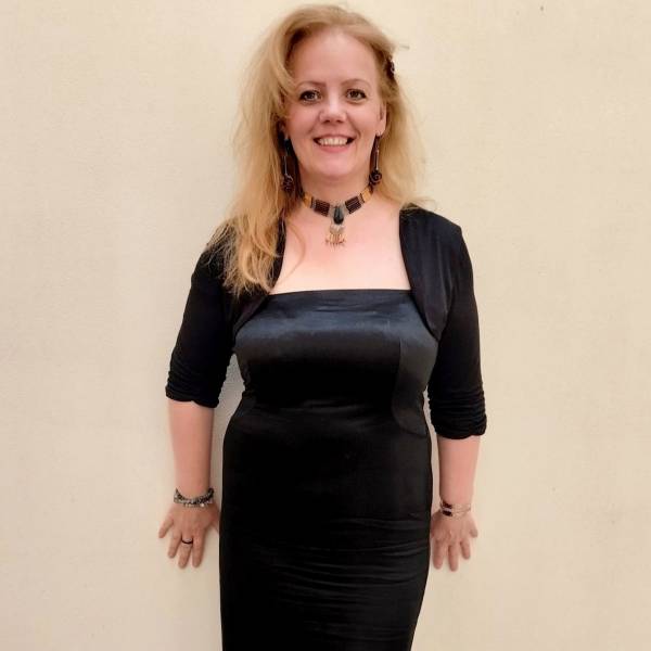 modelka s ID 0102ITJPZM p031