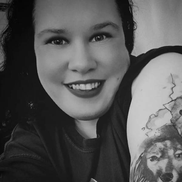 modelka s ID 0102IYYAXD p021