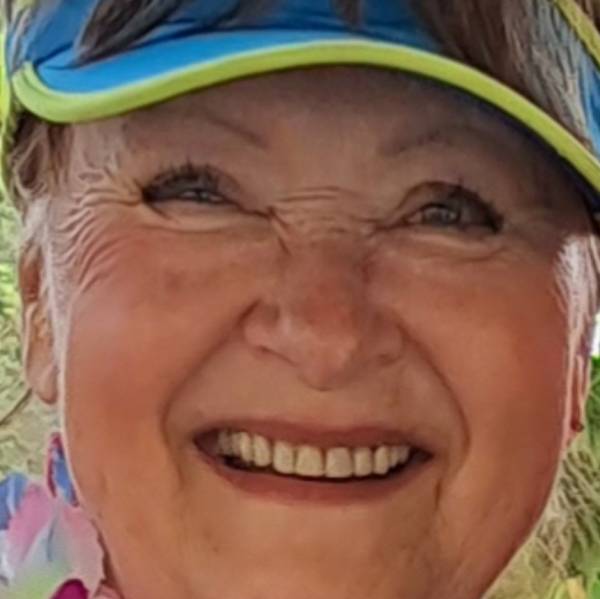 modelka s ID 0102J1Y0JA p021