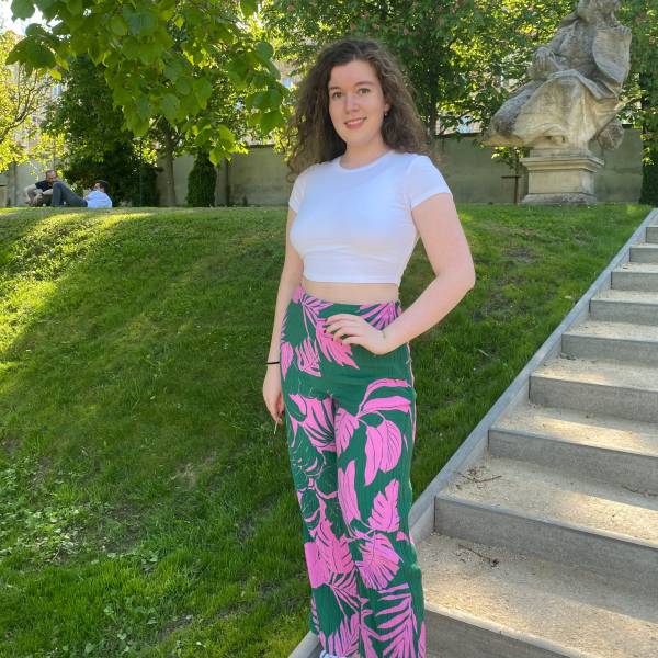 modelka s ID 0102J23UTX p031