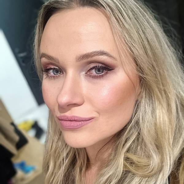 fotografia p013 profilu 0102JCVOX0