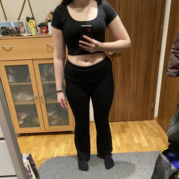 modelka s ID 0102JJE9GZ p031