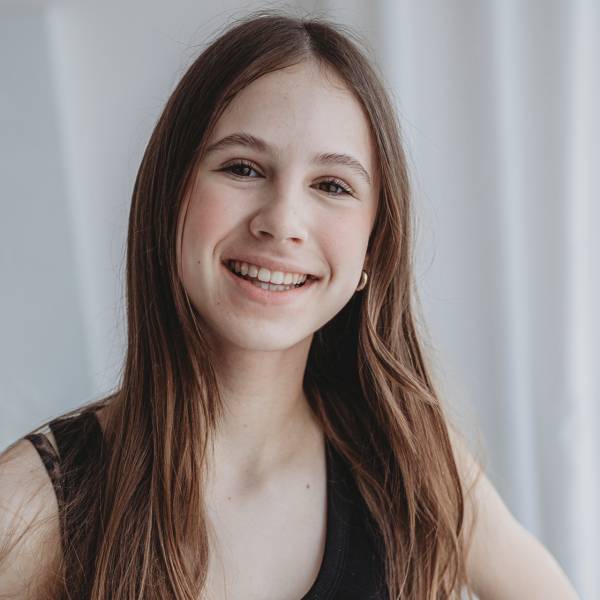 modelka s ID 0102JMKN01 p021