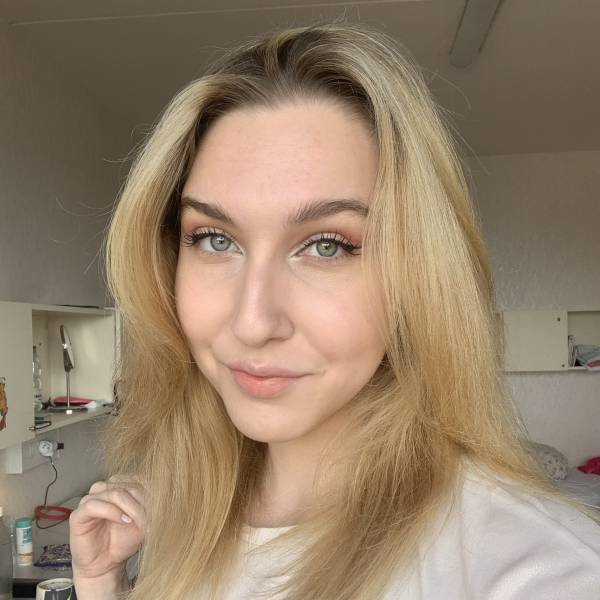 modelka s ID 0102JW3M0P p021