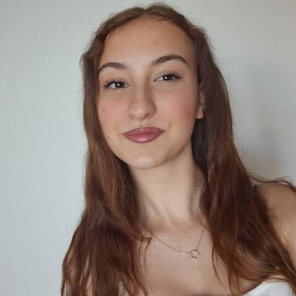 modelka s ID 0102K35HMP p021