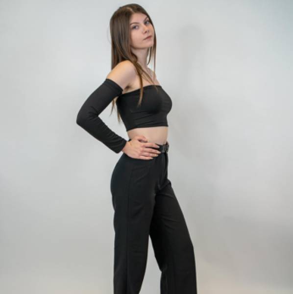 modelka s ID 0102K6838A p031