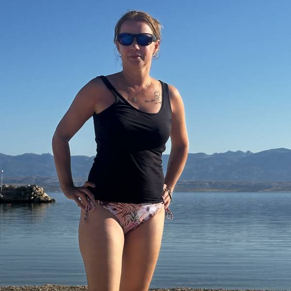 modelka s ID 0102KC6NBA p031