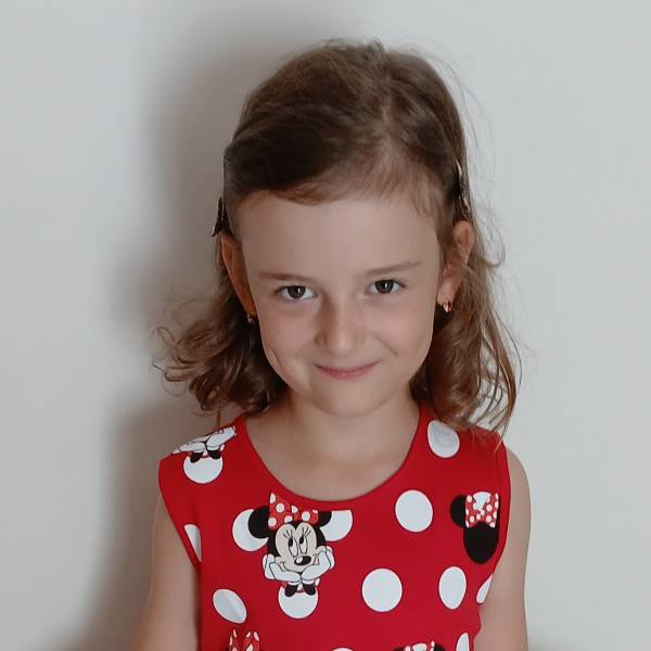 modelka s ID 0102KI2EQN p021