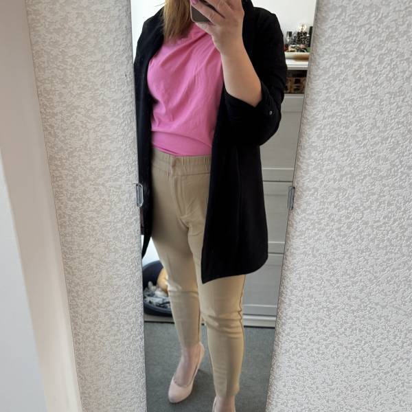 modelka s ID 0102KJ75XA p031