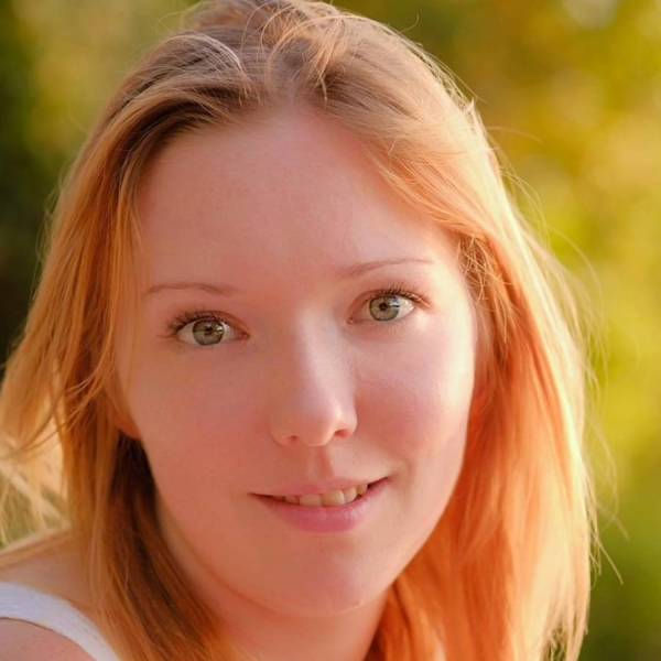 modelka s ID 0102KJBOUP p021