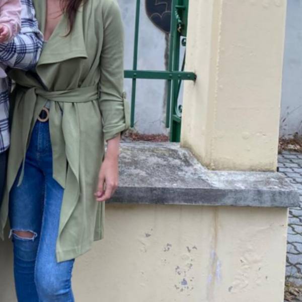 modelka s ID 0102KPQHI8 p031