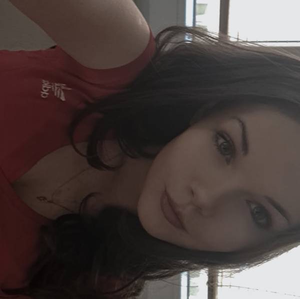 modelka s ID 0102KS1O3E p021