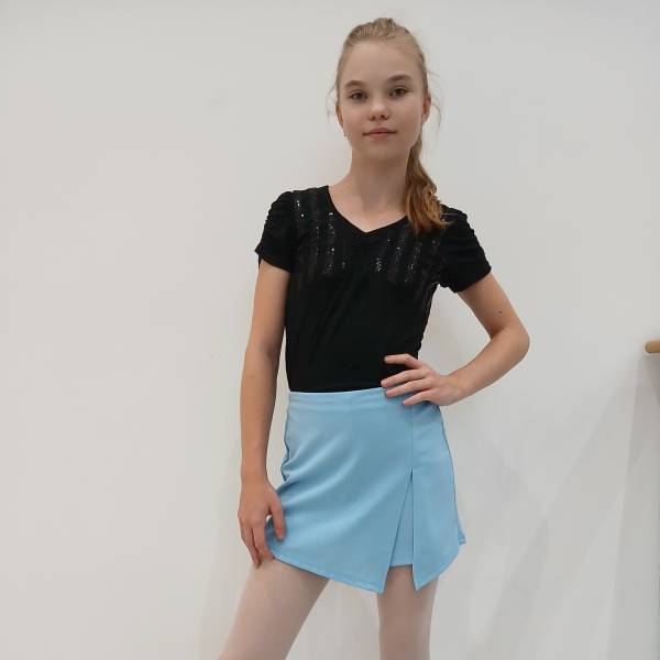 modelka s ID 0102KSS2UM p031