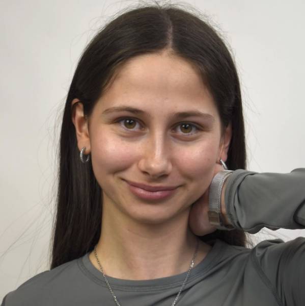 modelka s ID 0102KWNW6O p021